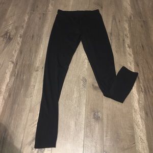 Black leggings